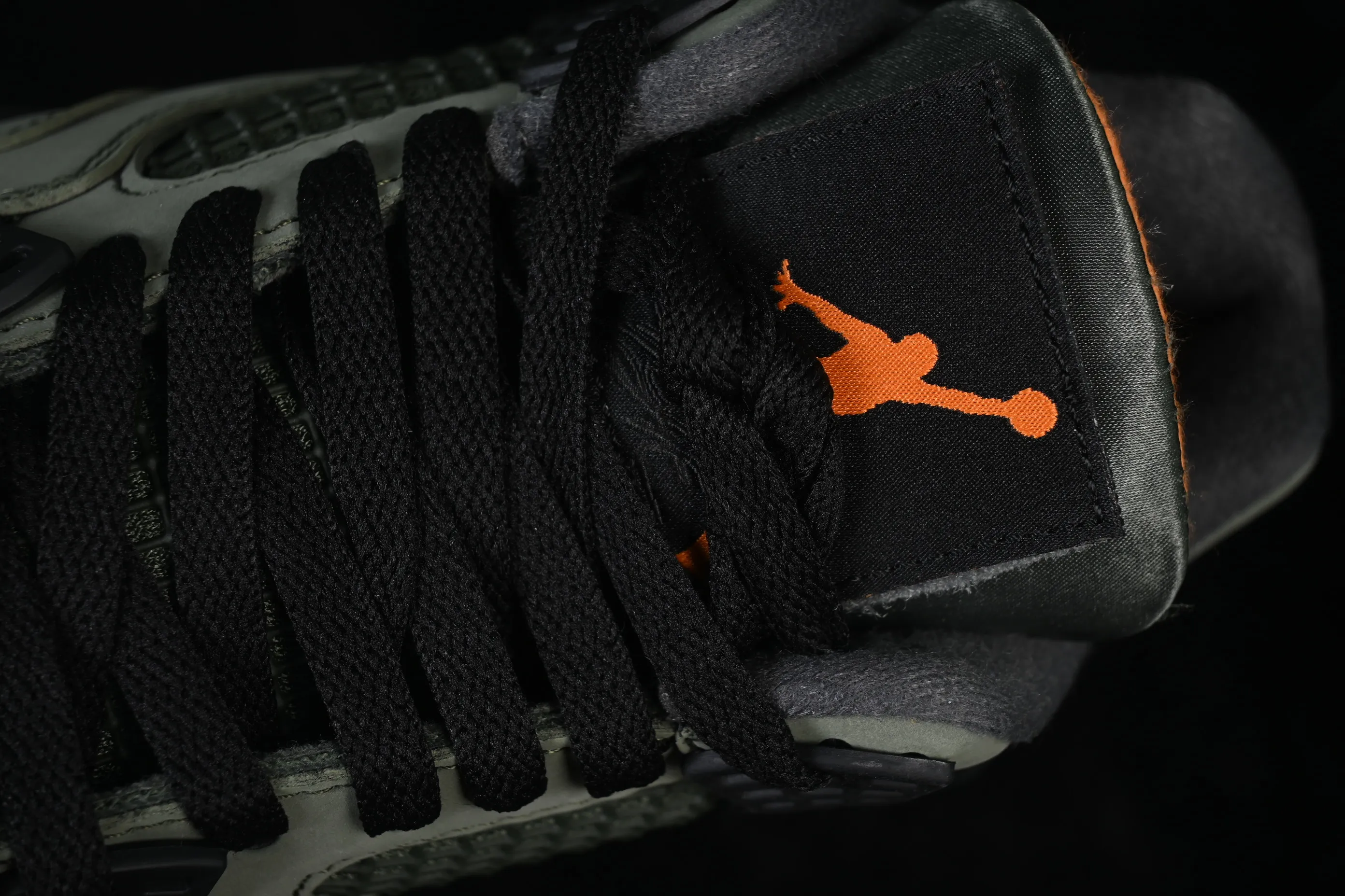 All categories Air Jordan Jordan series basketball shoes Air Jordan 4 X version Undefeated x Air Jordan 4 OG AJ4 Joe 4 olive green suede IB1519-200